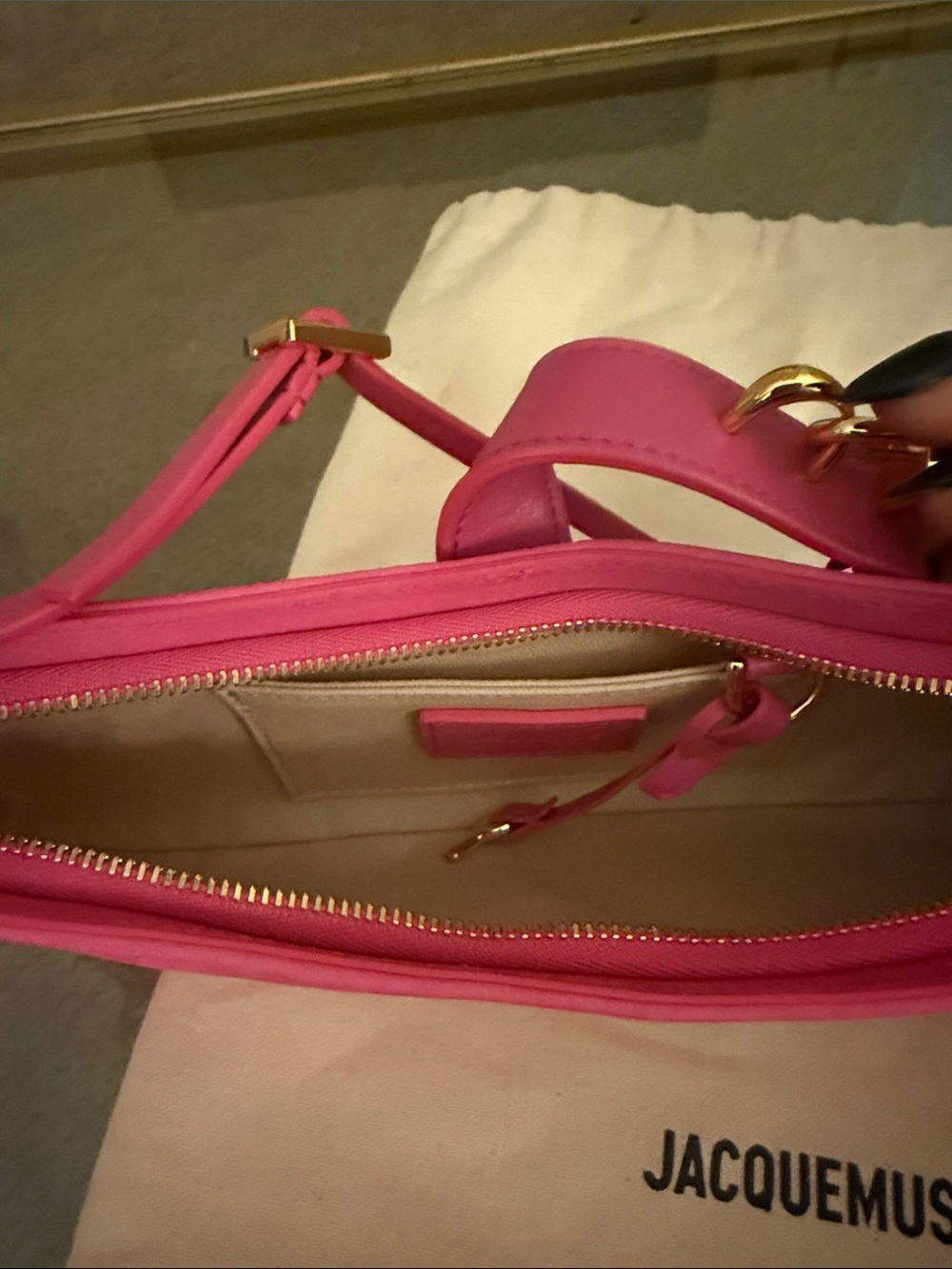 Jacquemus Authentic Hot Pink Shoulder Bag with Gold Padlock - Picture 9 of 15